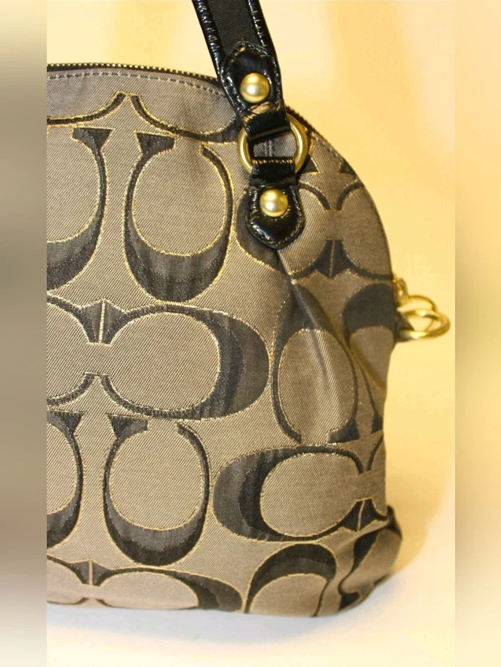 Coach RARE VINTAGE Signature Convertible Bag Gold Hardware amazing Condition
